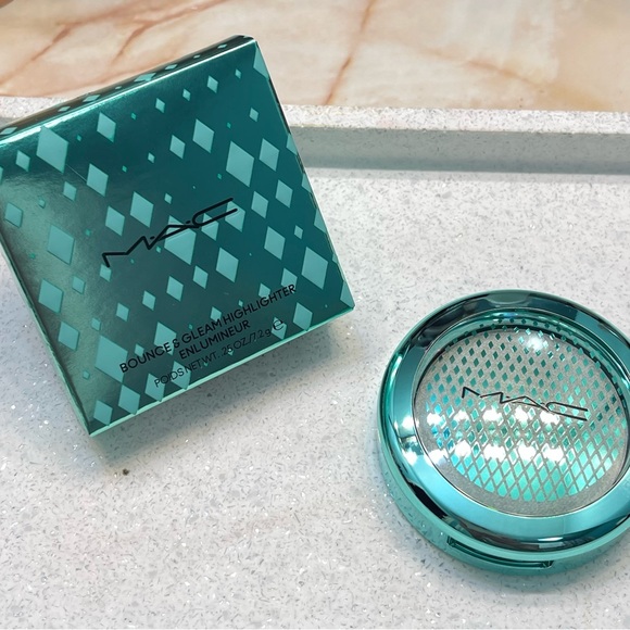 MAC ~ ‘INVESTMINT’ Bounce & Gleam Highlighter ~ Full Size ~ RARE & HTF ~ BNIB - Picture 11 of 16